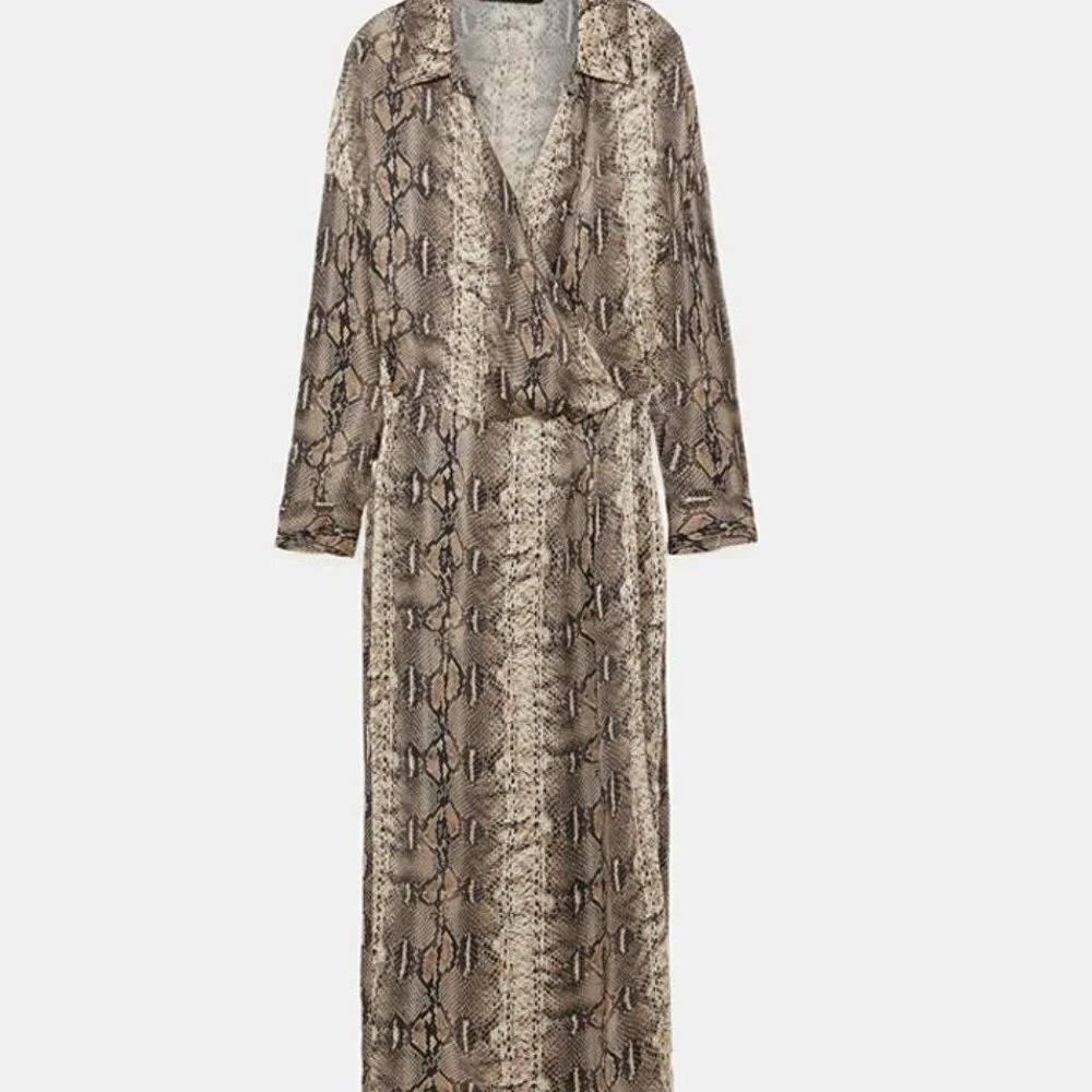 ZARA FLOWING V-NECK SNAKESKIN PRINT LONG SHIRT DRESS | Size Small - Picture 5 of 16